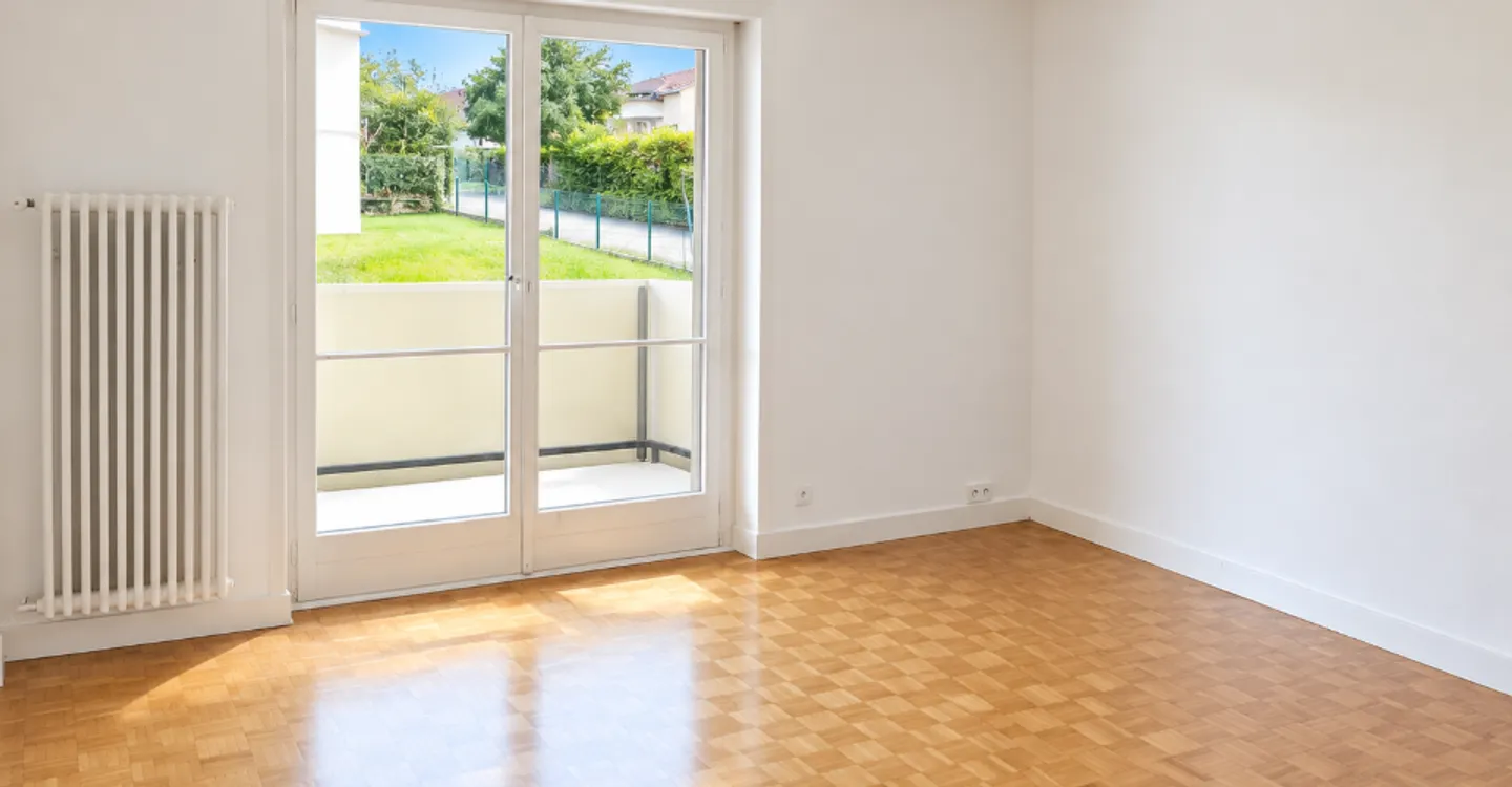 Appartement Charmant - Photo 2 sur 3