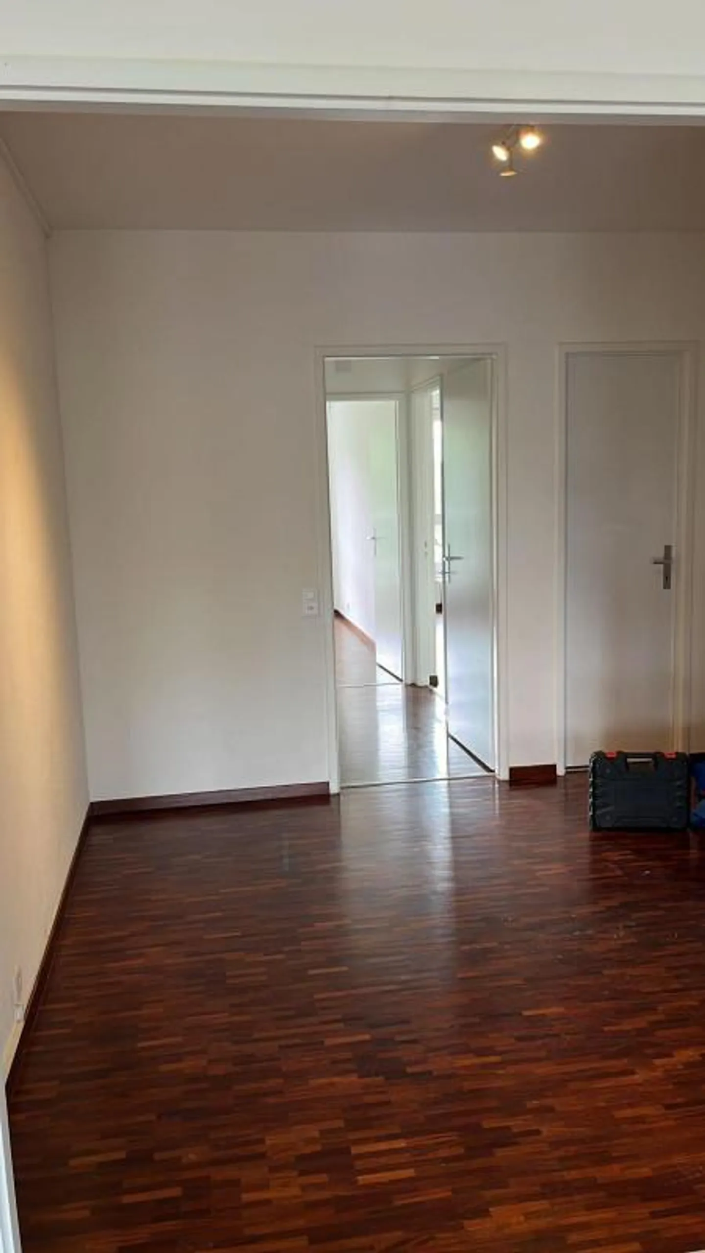 Appartement de 6 pièces au 5ème étage situé à Chêne-Bougeries 1224 - Photo 3 sur 9