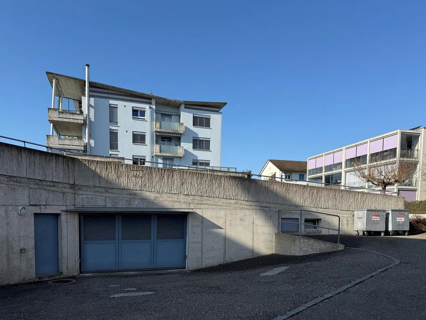 Underground parking space for rent - Photo 1 of 2