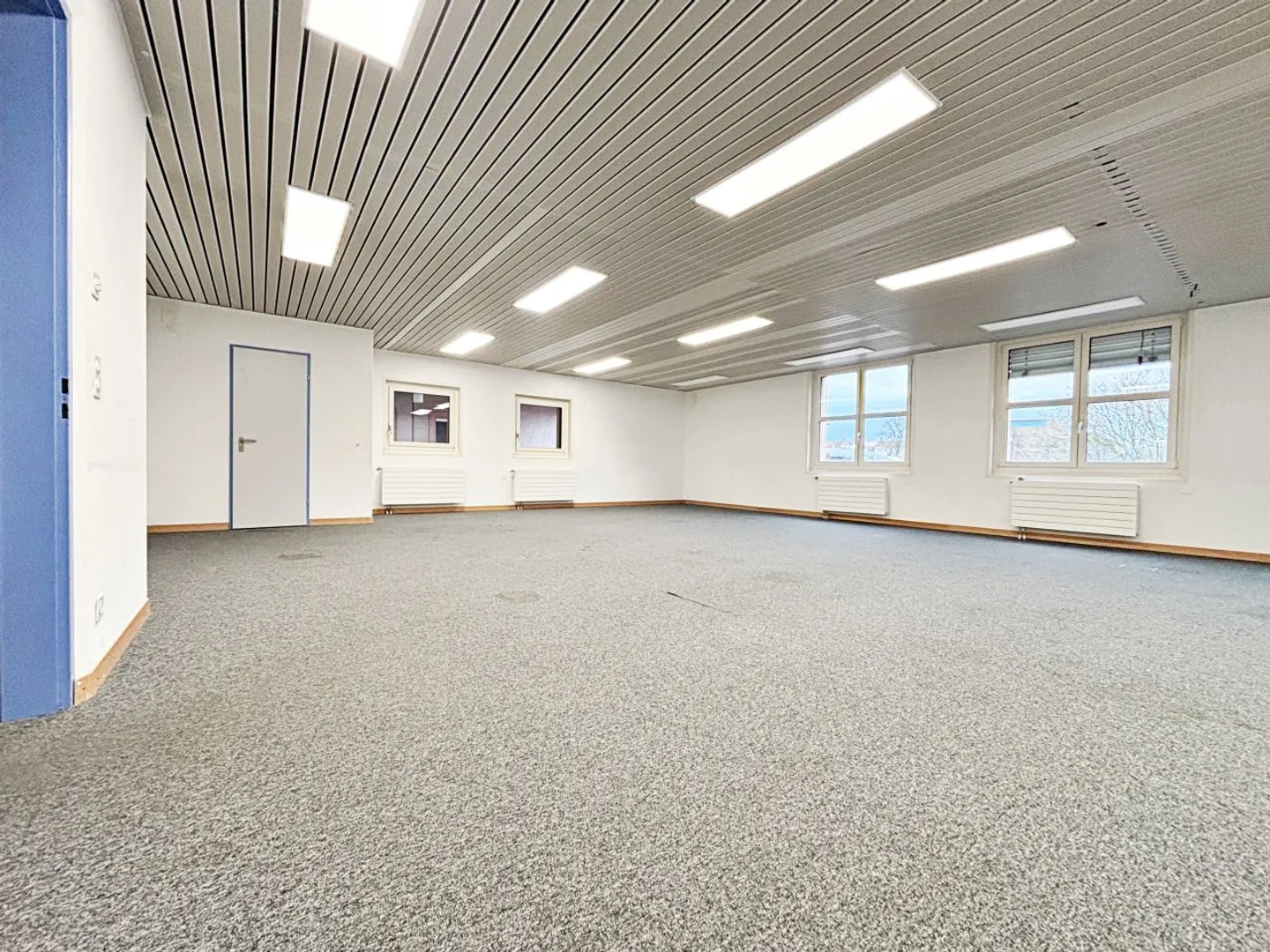 Prachtfläche von Büroraum im Zentrum von Nyon - Photo 9 of 12