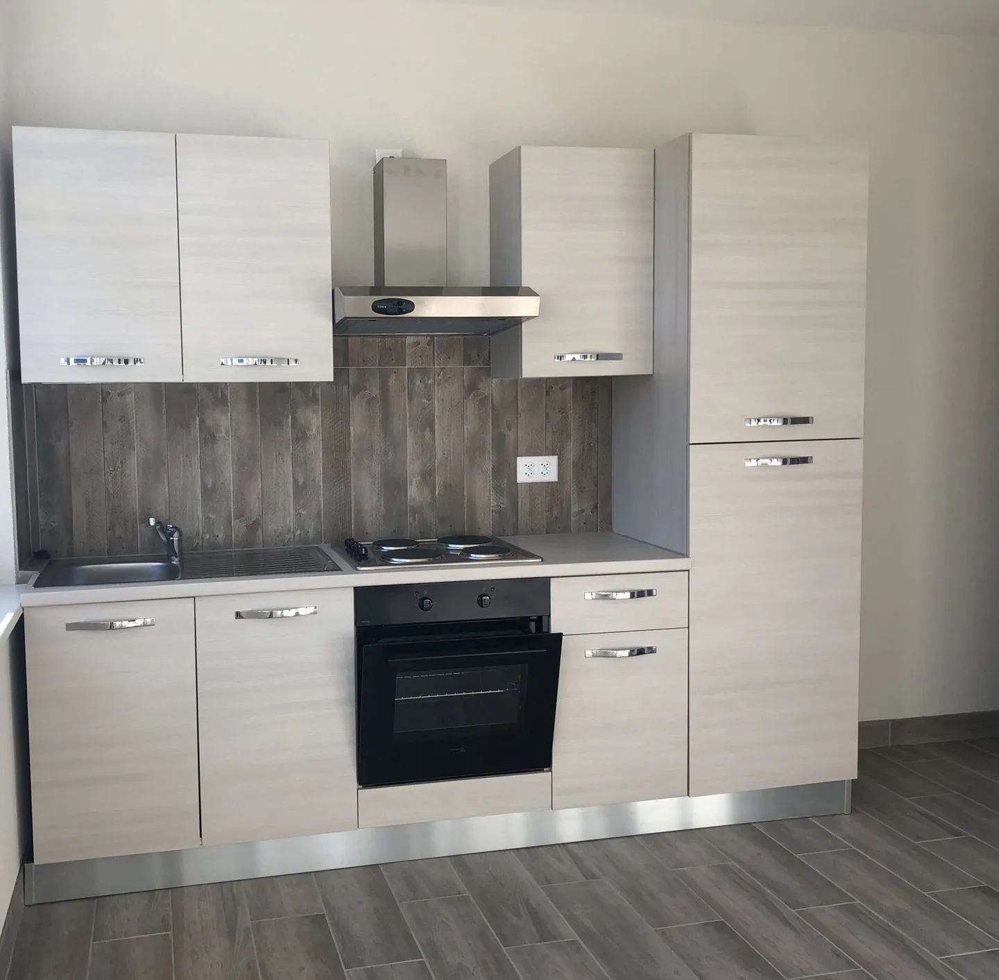 Studio in affitto - Foto 1 di 3