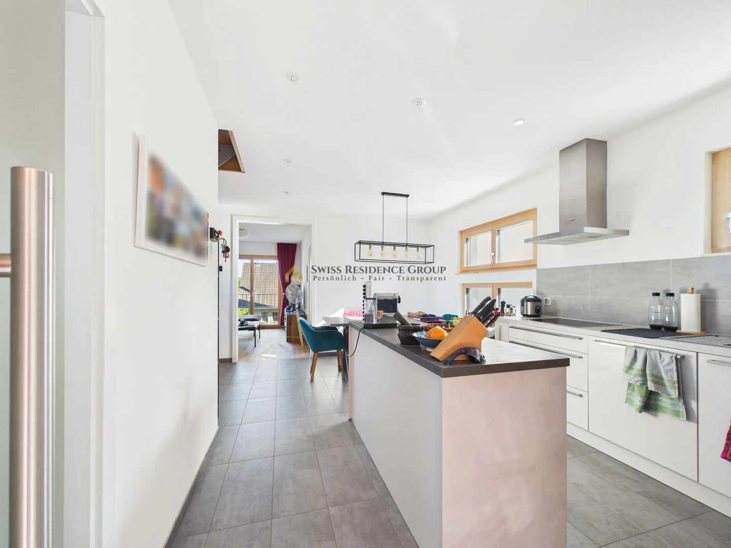 Appartamento attico duplex di 3,5 stanze con terrazza sul tetto soleggiata di 46 m2 - Foto 3 di 21