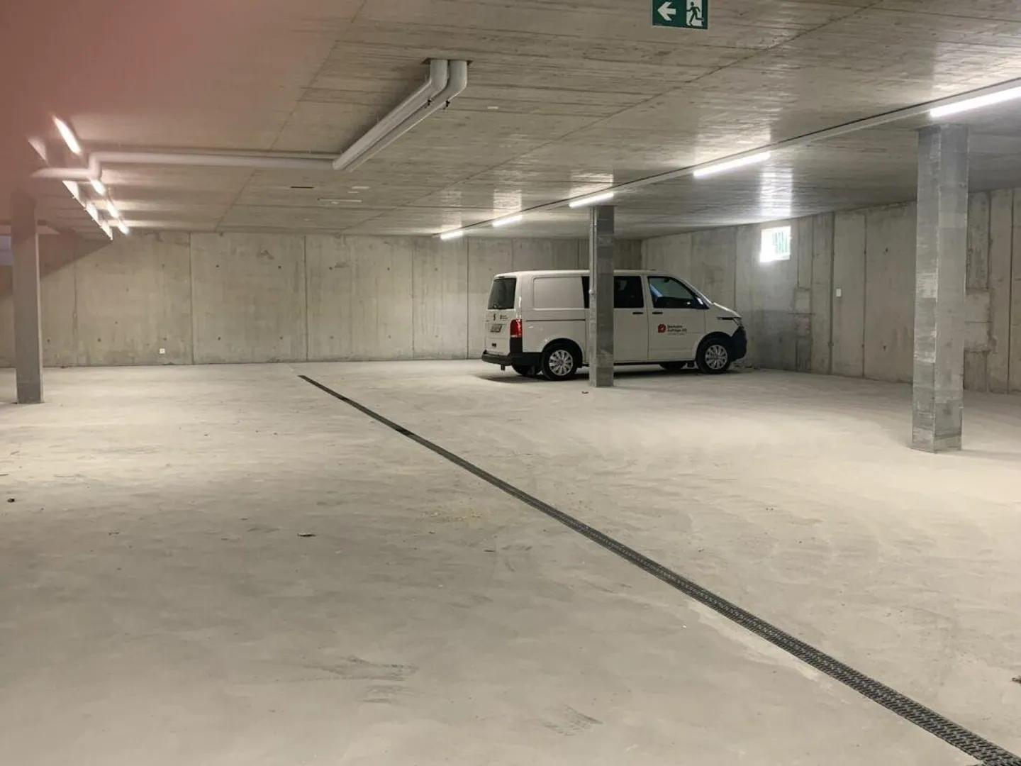 Parkplatz Tiefgarage NEUHOF. - Foto 2 von 4
