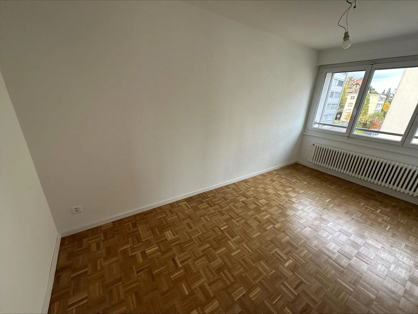 Logement de 3.0 pièces entièrement rénové idéalement situé à Neuchâtel - Photo 8 sur 11