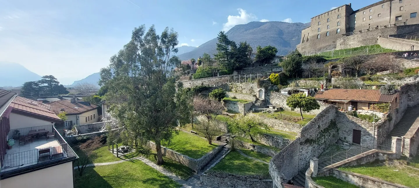 Loft nel cuore di Bellinzona con grande terrazza - Foto 4 di 10