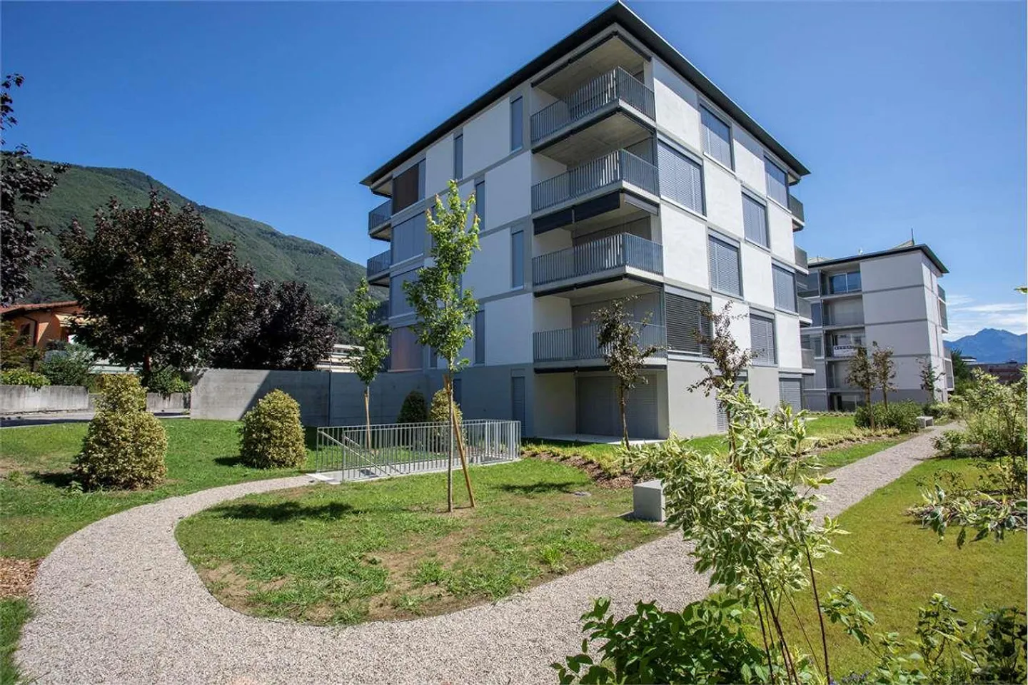 Ascona - Modern and Bright 2.5 Rooms - Photo 1 of 11