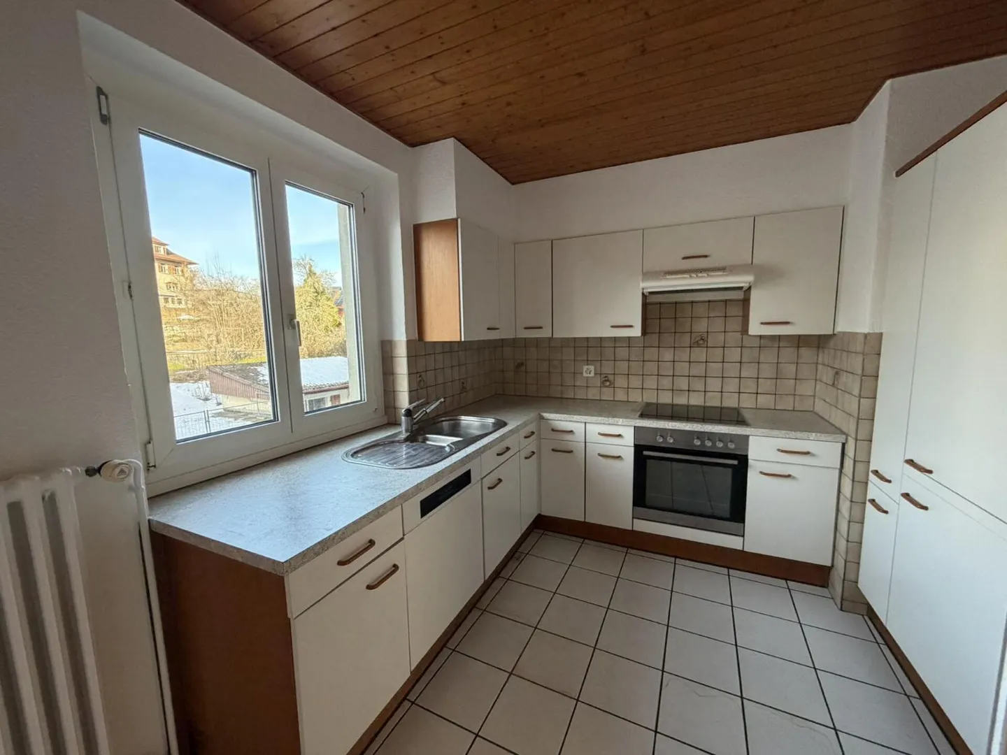 Tavannes, schöne 4,5-Zimmer-Wohnung im 2. Stock - Foto 1 von 7