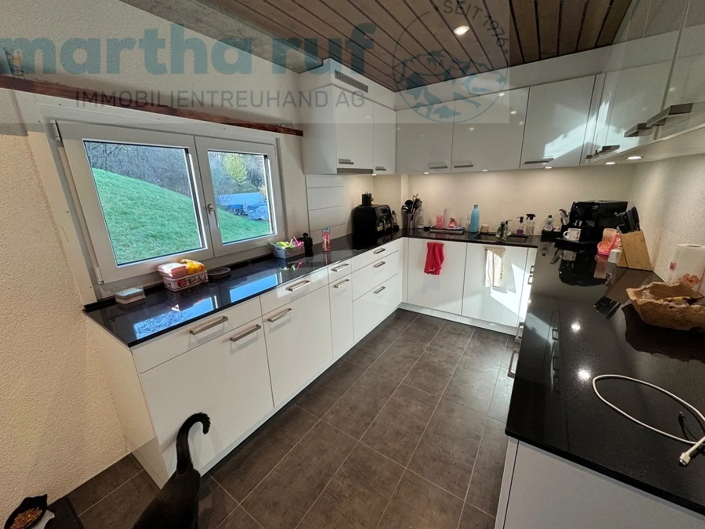 Geräumige Wohnung mit grosser Terrasse - Foto 7 von 14