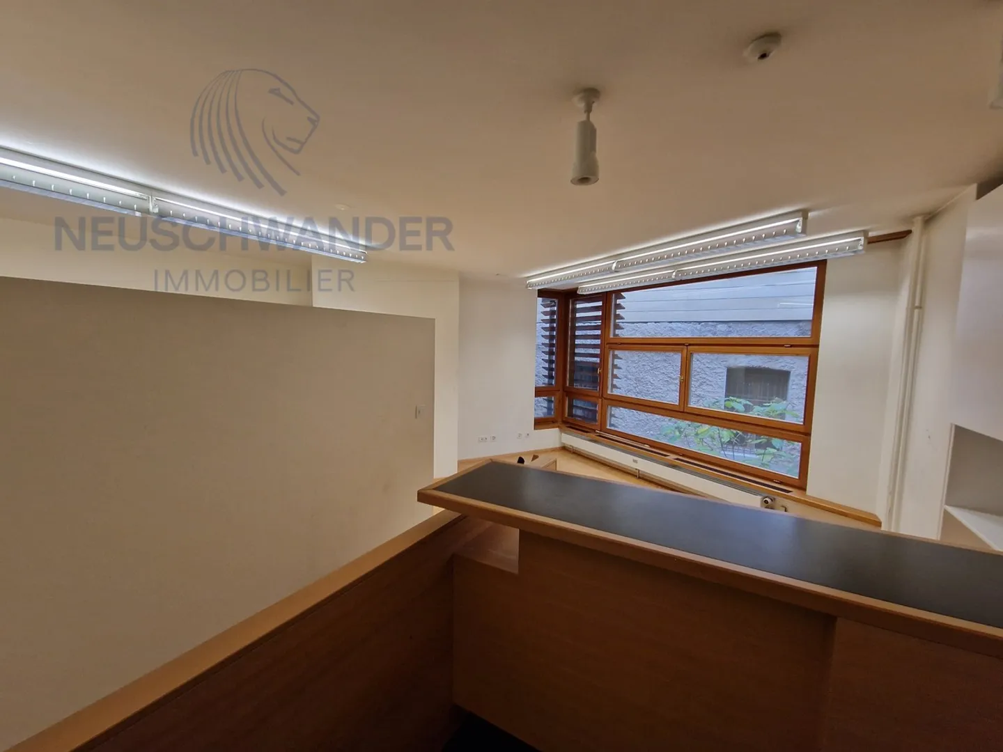 105,45 m² große Gewerbefläche im Duplex - Foto 5 von 5