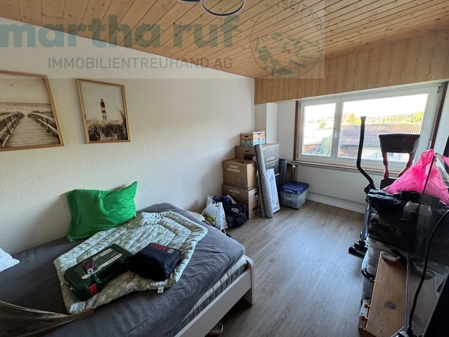 Geräumige Wohnung mit grosser Terrasse - Foto 11 von 14