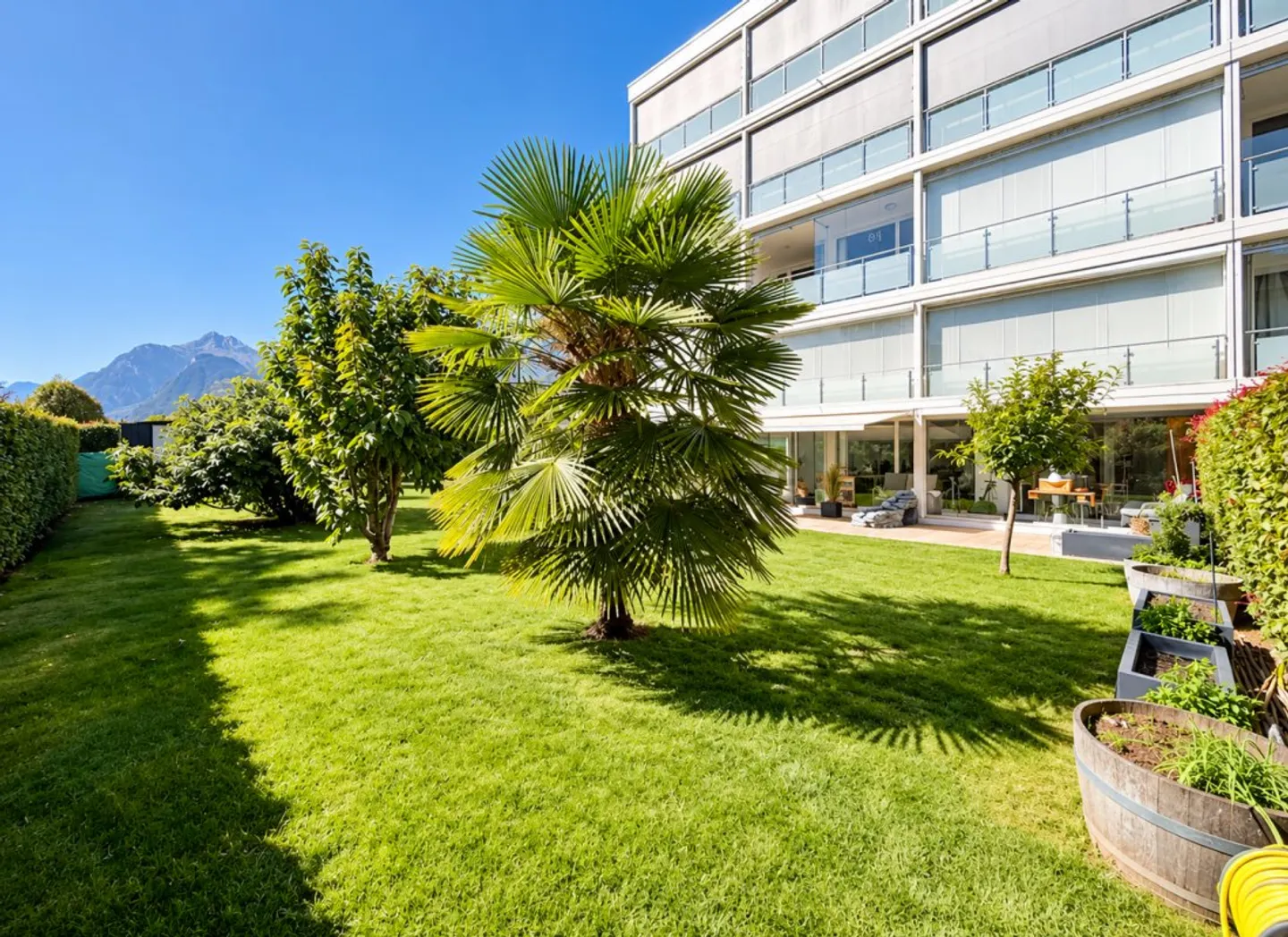 Luxuswohnung mit Privatgarten - Foto 3 von 28