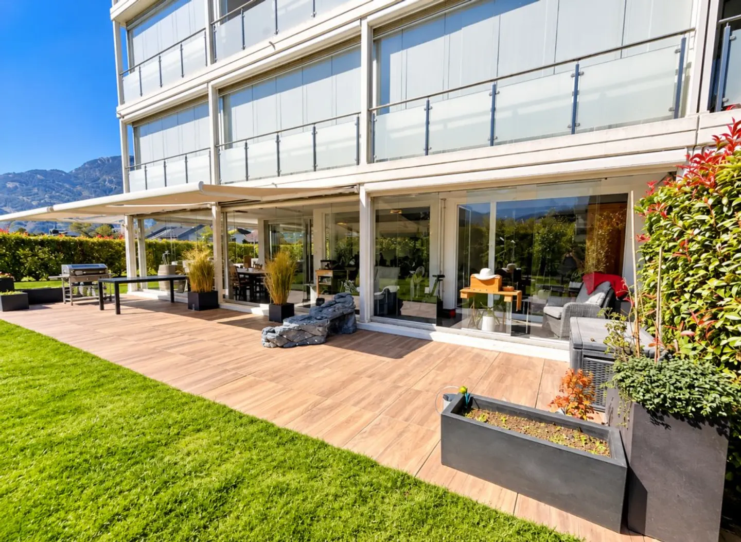 Luxuswohnung mit Privatgarten - Foto 4 von 28