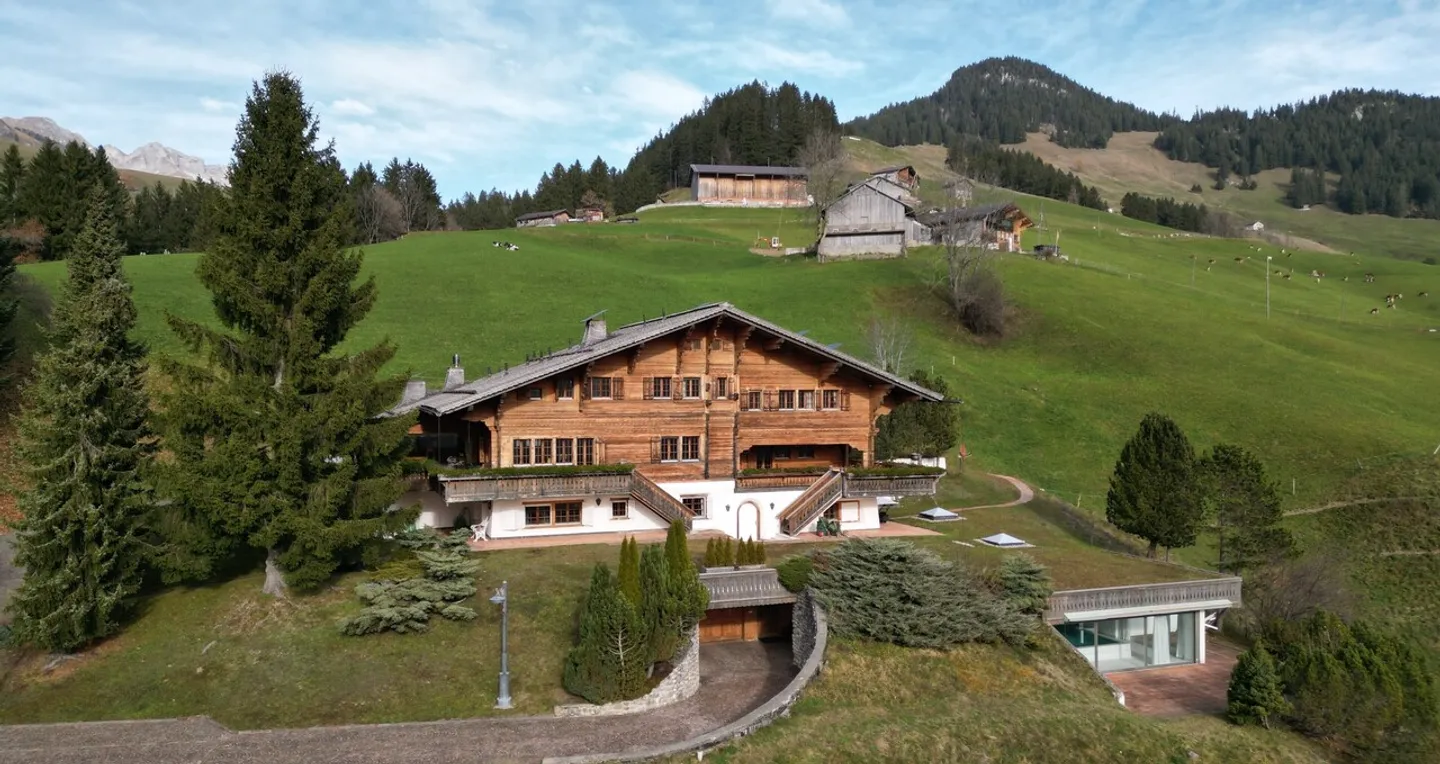 Rare Property - Luxury Chalet with Stunning Valley View - Photo 2 of 13