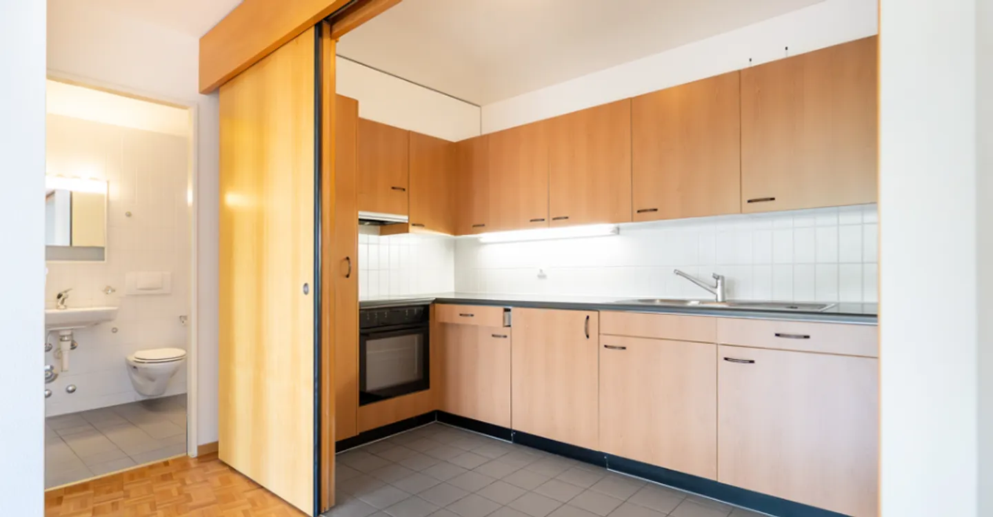 Charming 2-room apartment in Prilly - Photo 2 of 6