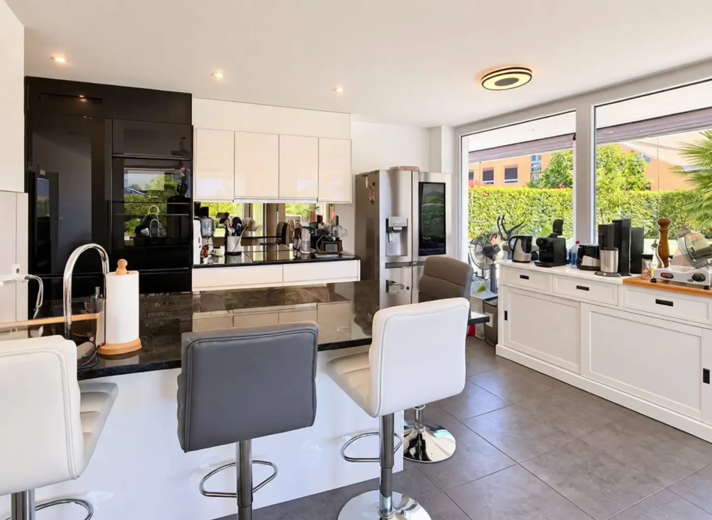 Luxuswohnung mit Privatgarten - Foto 16 von 28