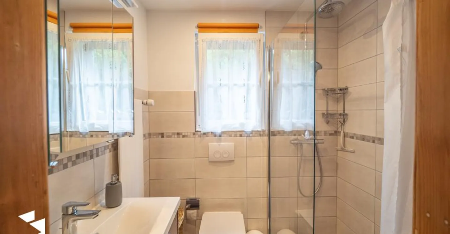 Maison spacieuse à deux générations - Photo 12 sur 13