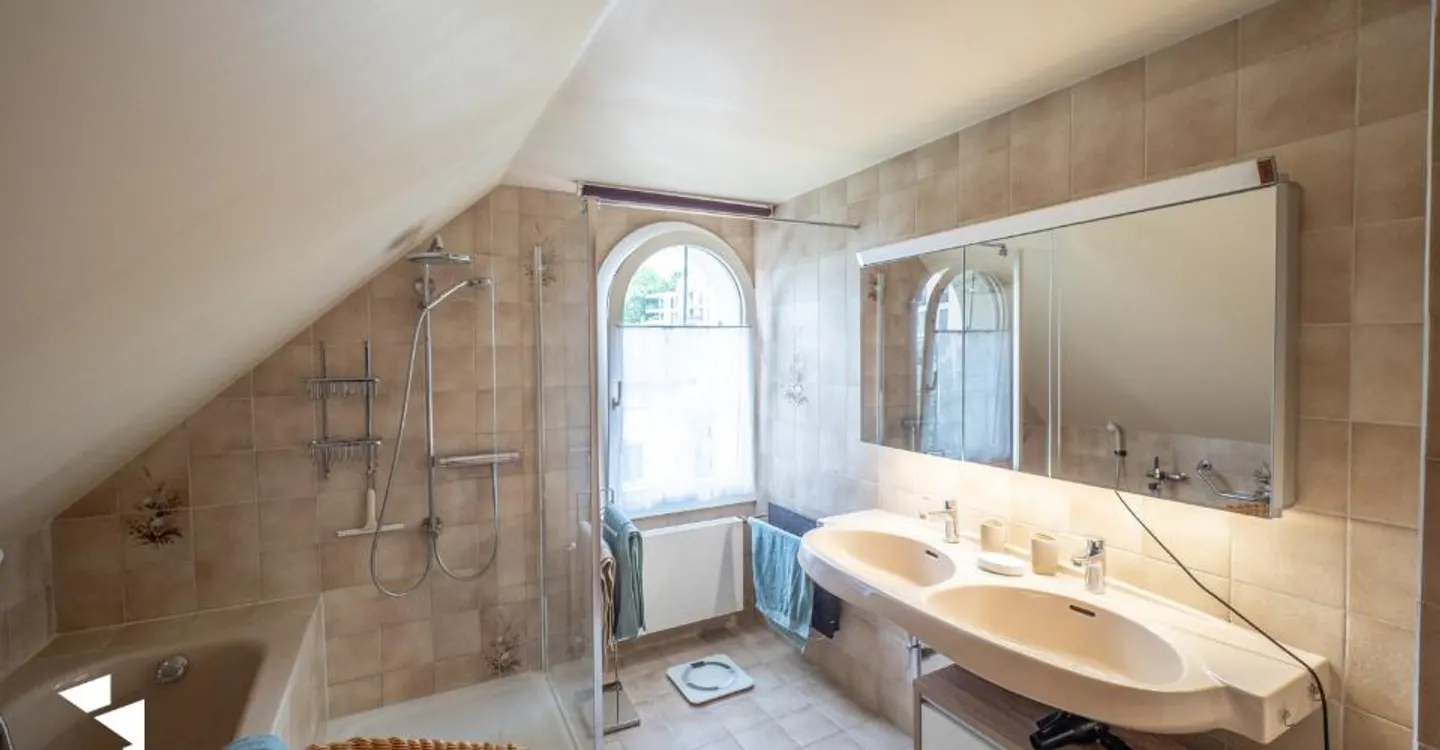 Maison spacieuse à deux générations - Photo 13 sur 13