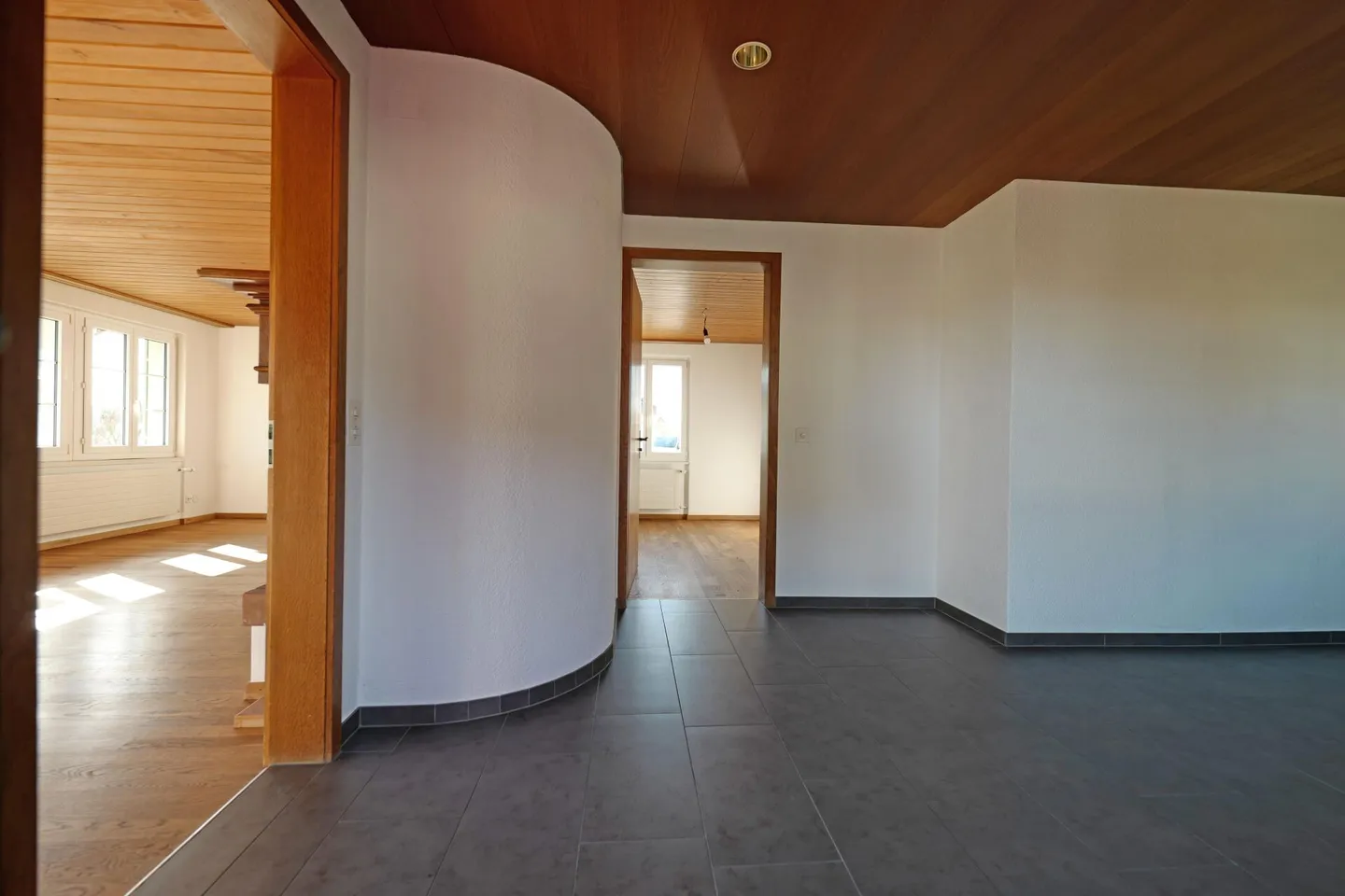 Chalet in a sunny location - Photo 2 of 14