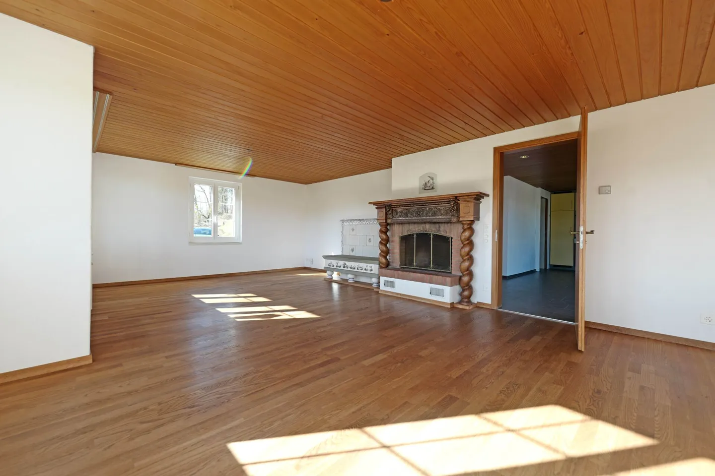 Chalet in a sunny location - Photo 4 of 14