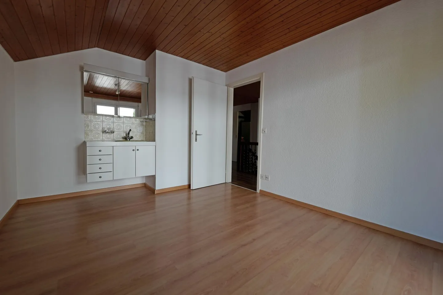 Chalet in a sunny location - Photo 8 of 14