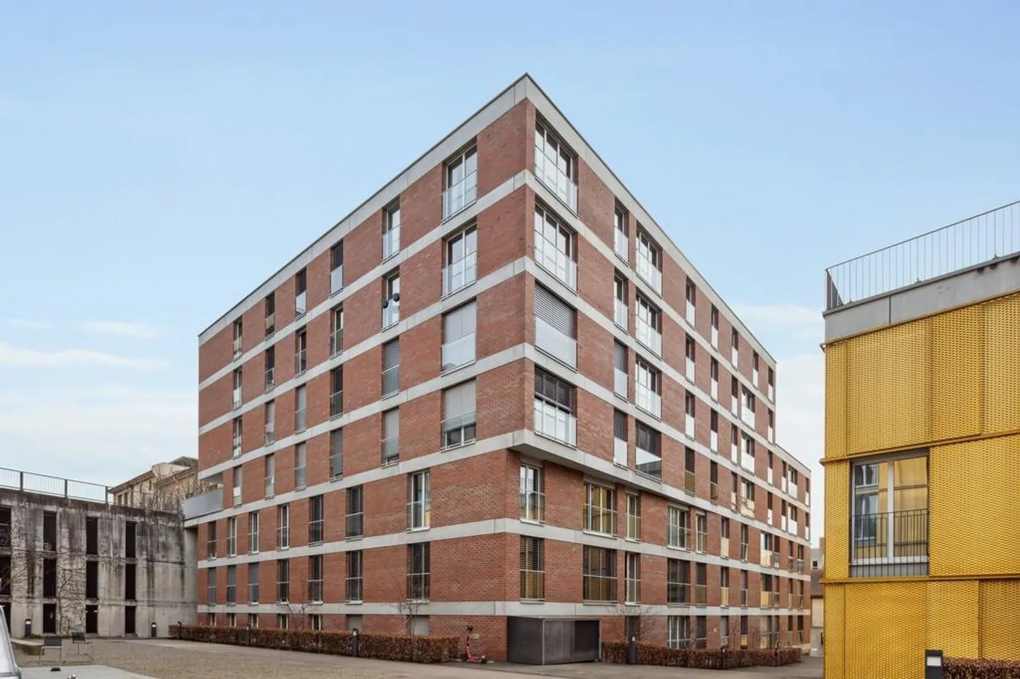 AFFITTARE SENZA CAUZIONE - Appartamento di 4,5 locali con grande studio - Foto 1 di 9