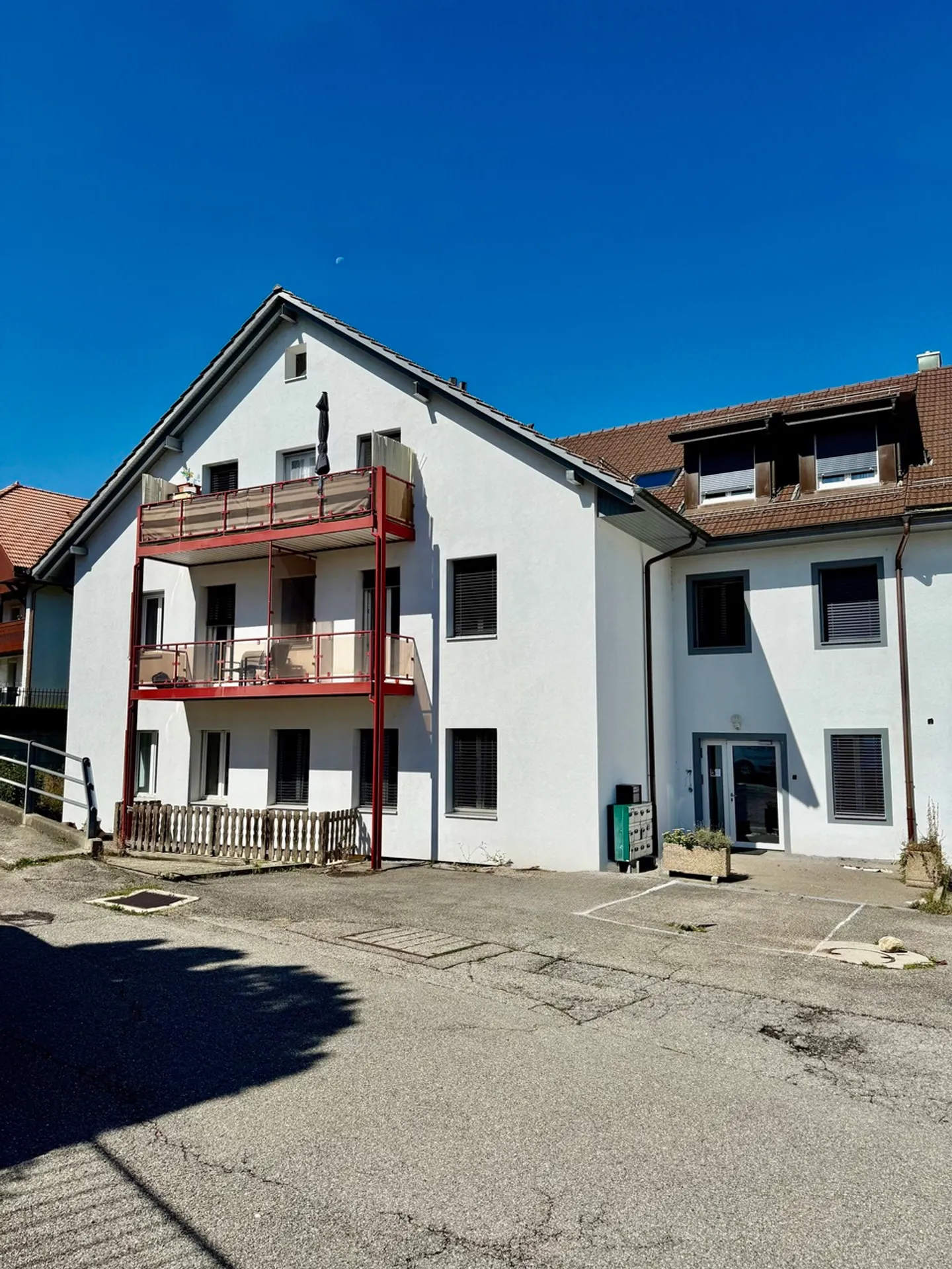 VUISTERNENS-EN-OGOZ / Top Floor Studio - Photo 1 of 5