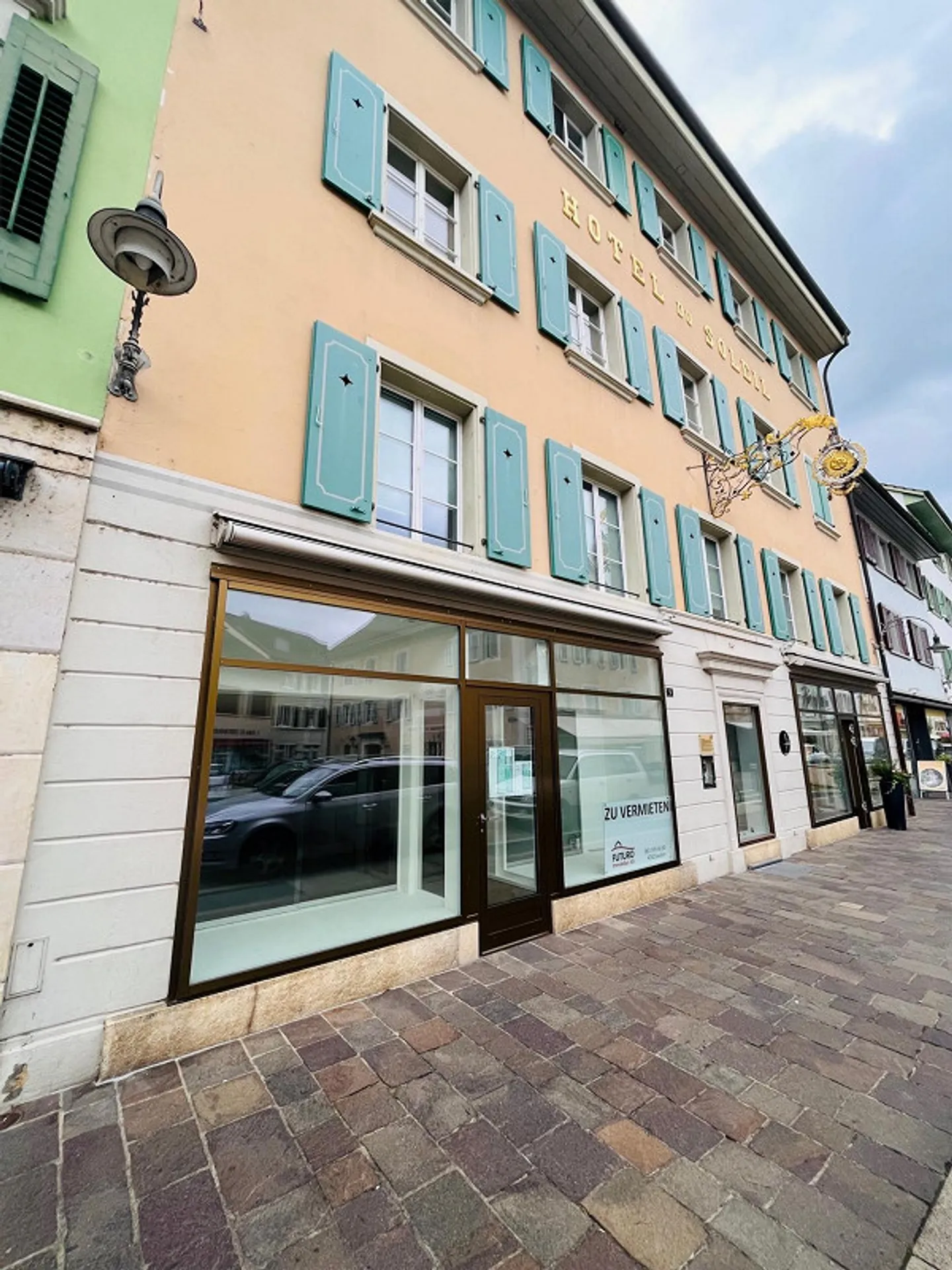 Spazio commerciale attraente nel centro città - Foto 1 di 13