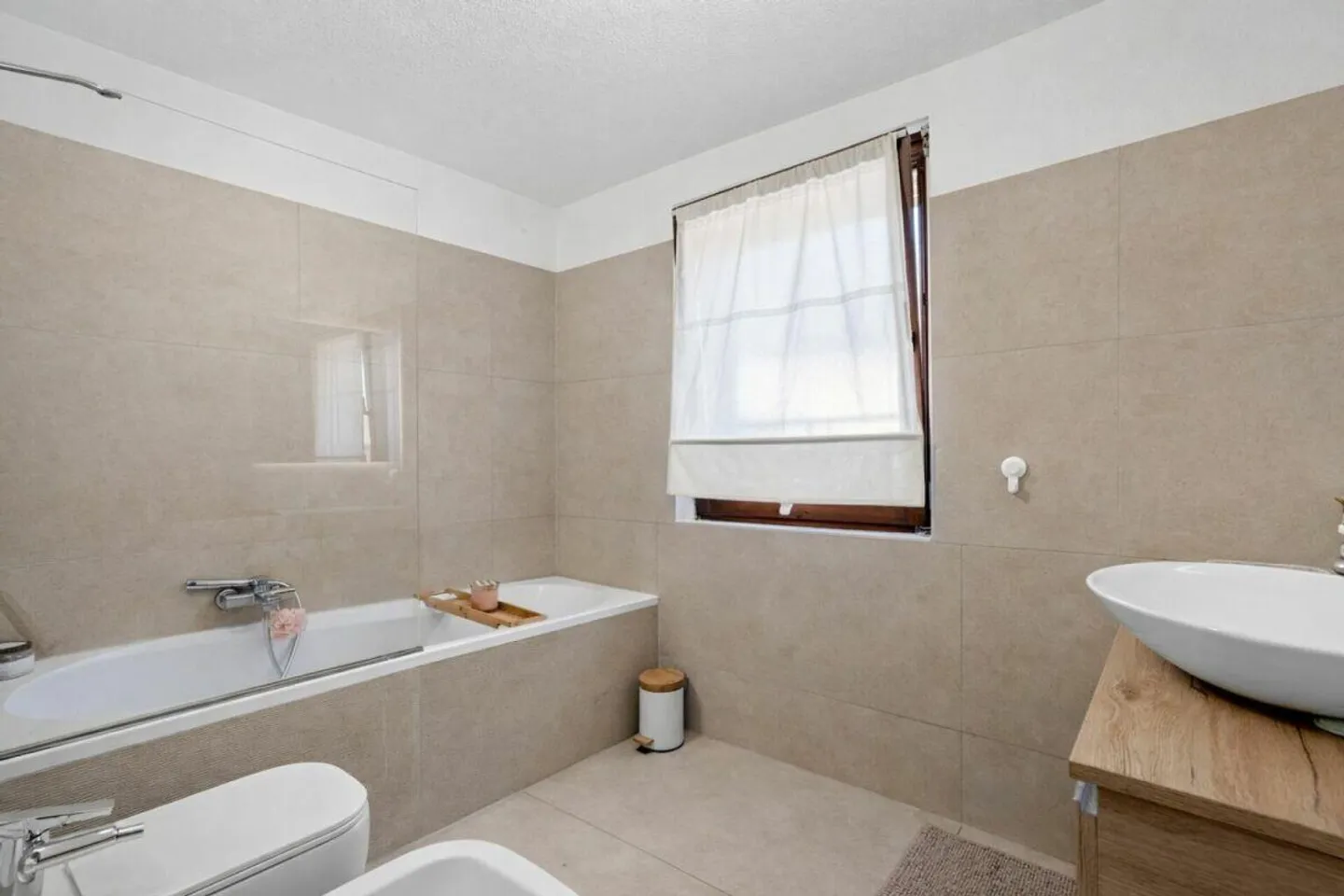 Maison jumelée avec jardin et vue - Photo 15 sur 30