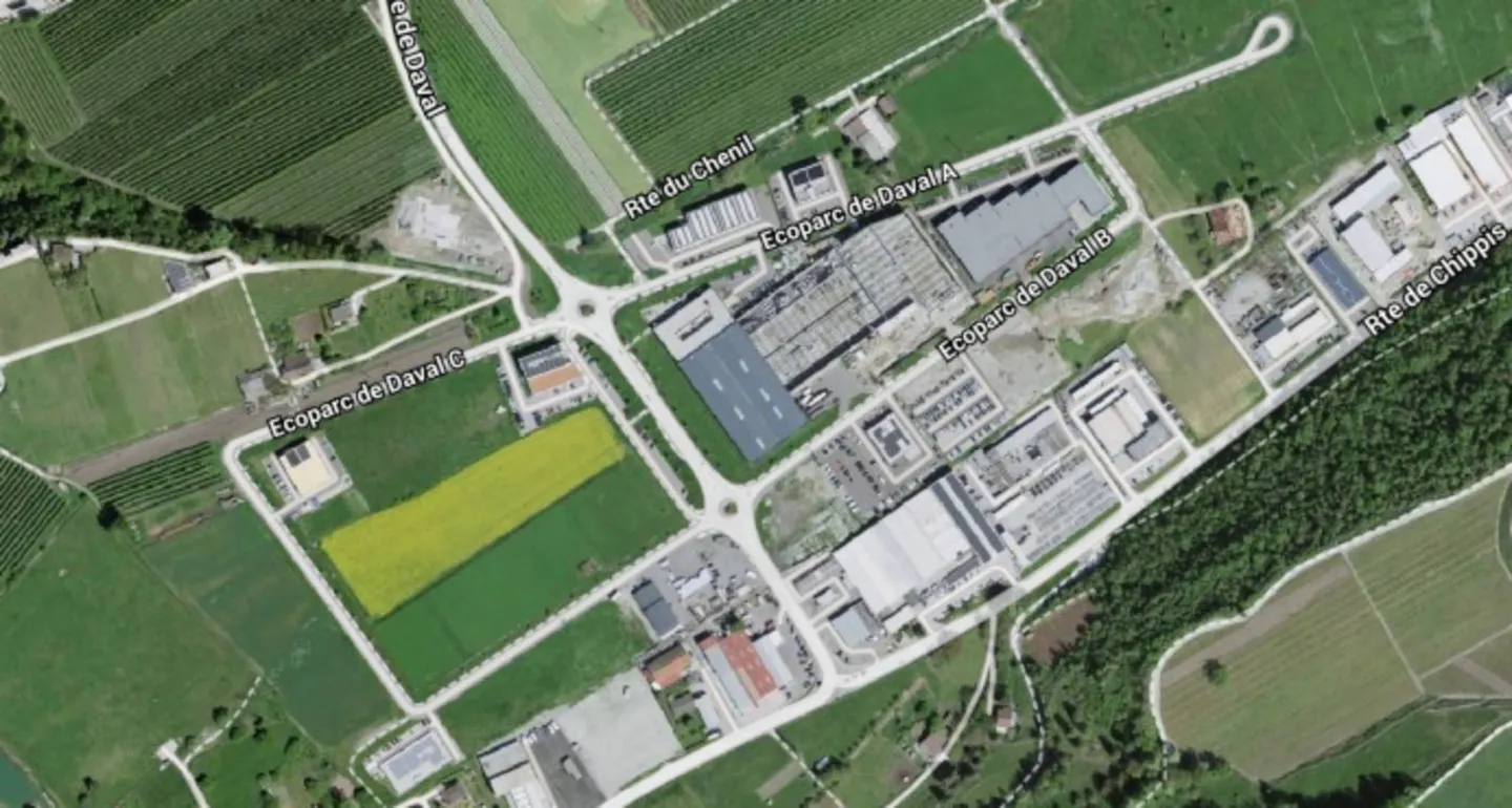 Land with ideal location in the heart of an industrial hub in DDP - Photo 1 of 1
