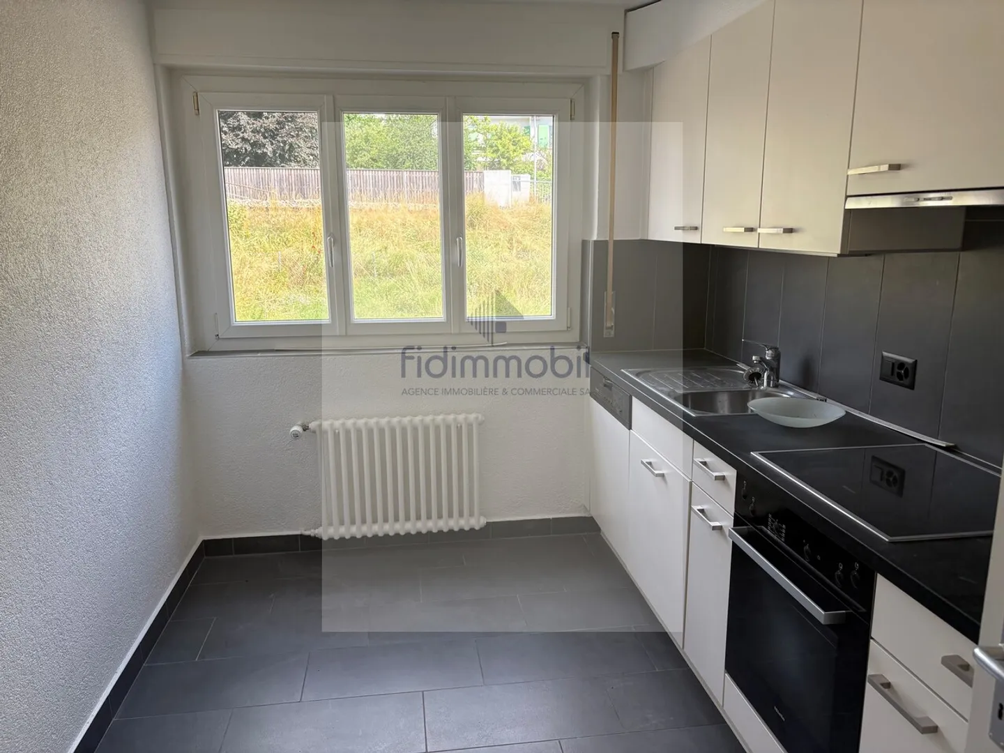 Incantevole appartamento di 4 locali a Cormondrèche. - Foto 1 di 8