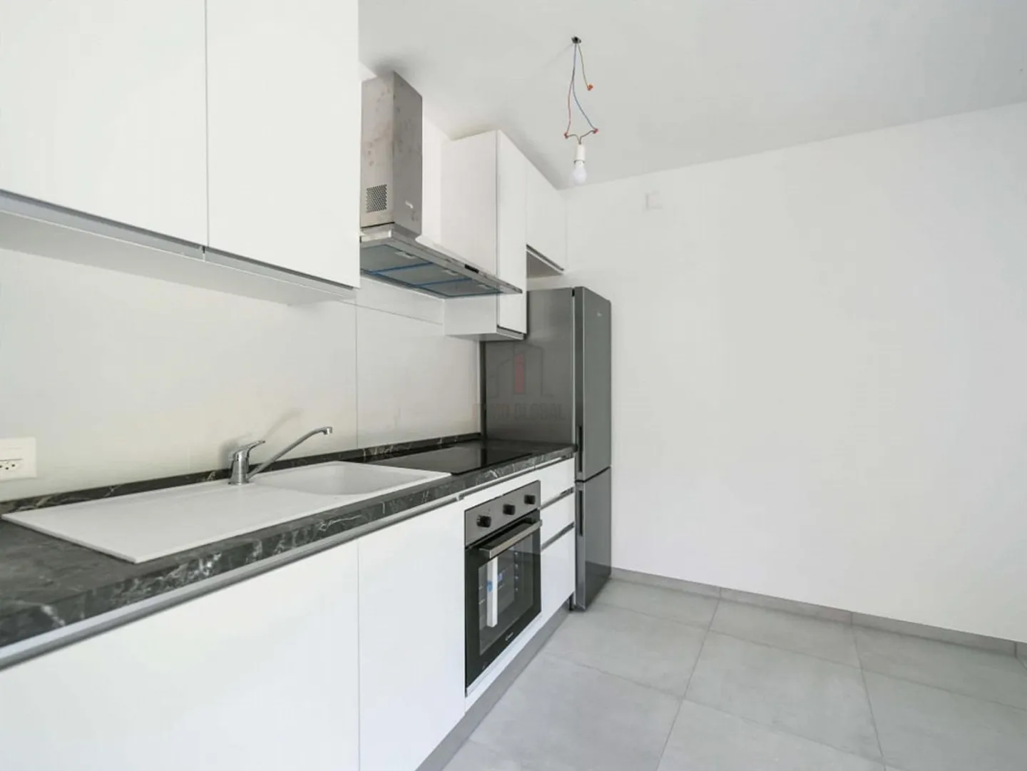 Welcoming and Sunny Three-Room Apartment in San Pietro di Stabio - Photo 10 of 10