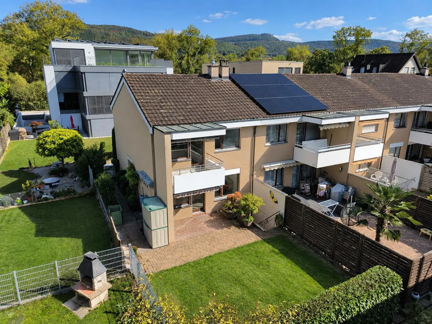 Charmantes Familienhaus in Reinach - Foto 1 von 13