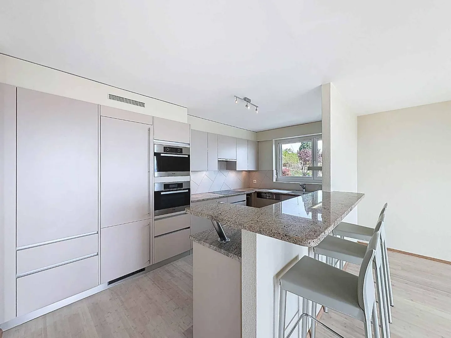 4,5-Zimmer-Wohnung - Foto 4 von 12