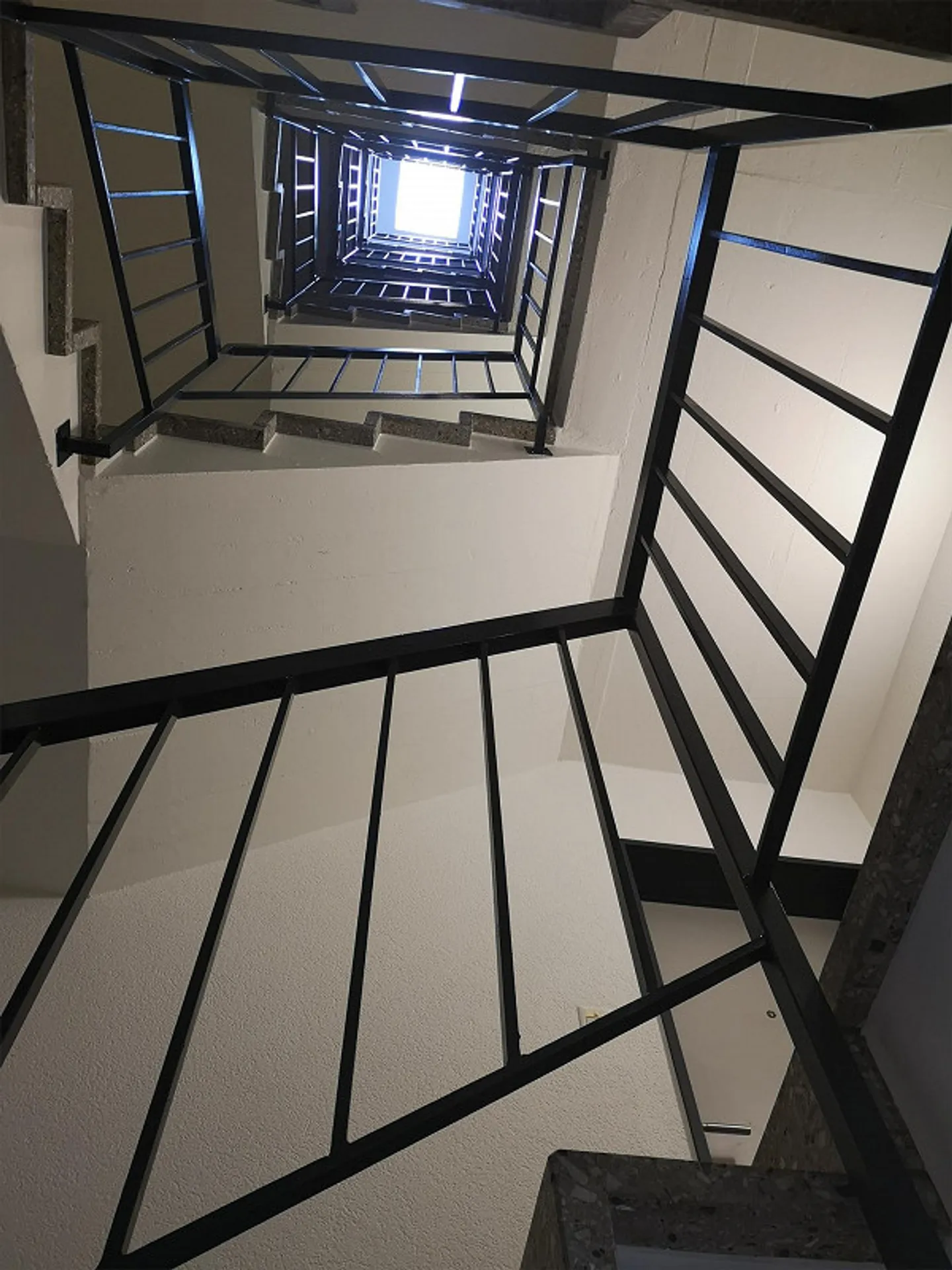 Appartement coopératif de 3,5 pièces à Bachenbülach vous attend! - Photo 2 sur 8