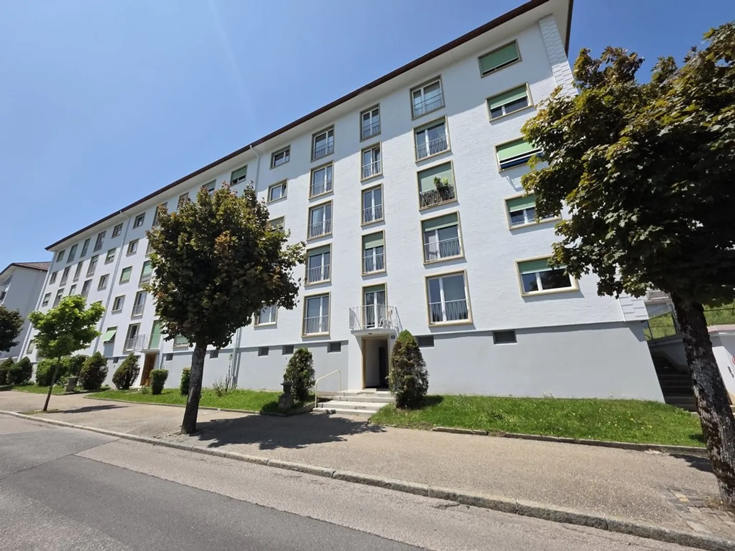 Appartement spacieux de 3,5 pièces dans un emplacement idéal - Photo 1 sur 2