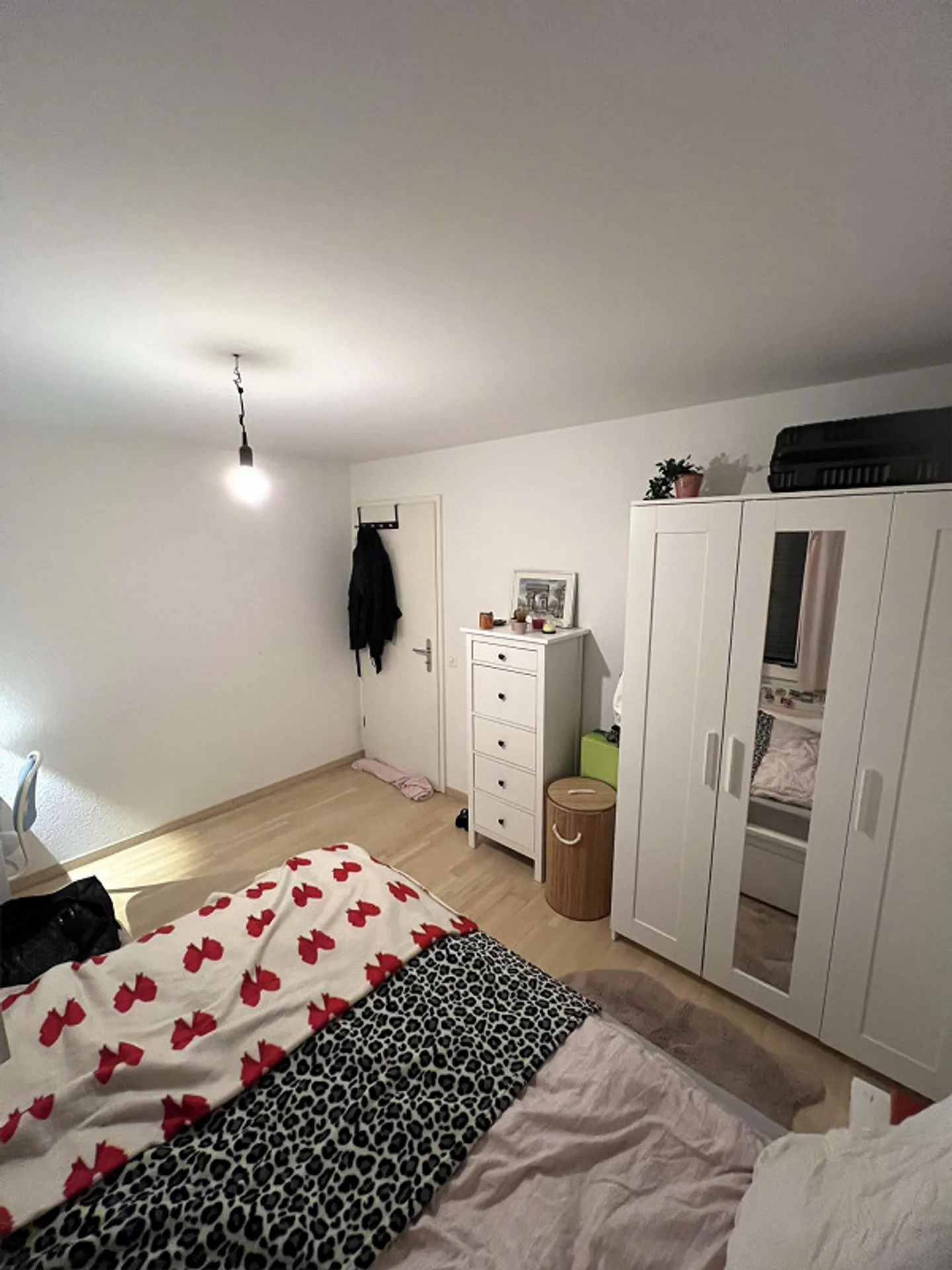 Chambre en colocation dans un emplacement central - Photo 3 sur 7