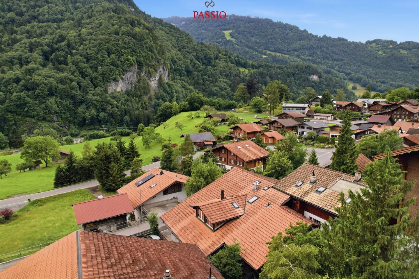 Incantevole casa bifamiliare con 4 camere da letto con vista sulla Jungfrau - Foto 2 di 35