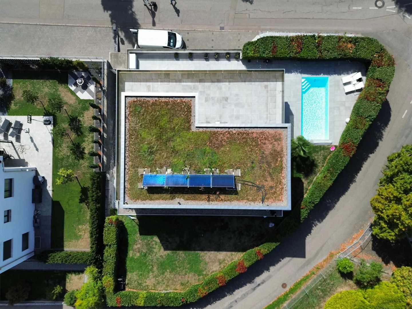 Villa de 7,5 pièces avec piscine et espace généreux - Photo 20 sur 21