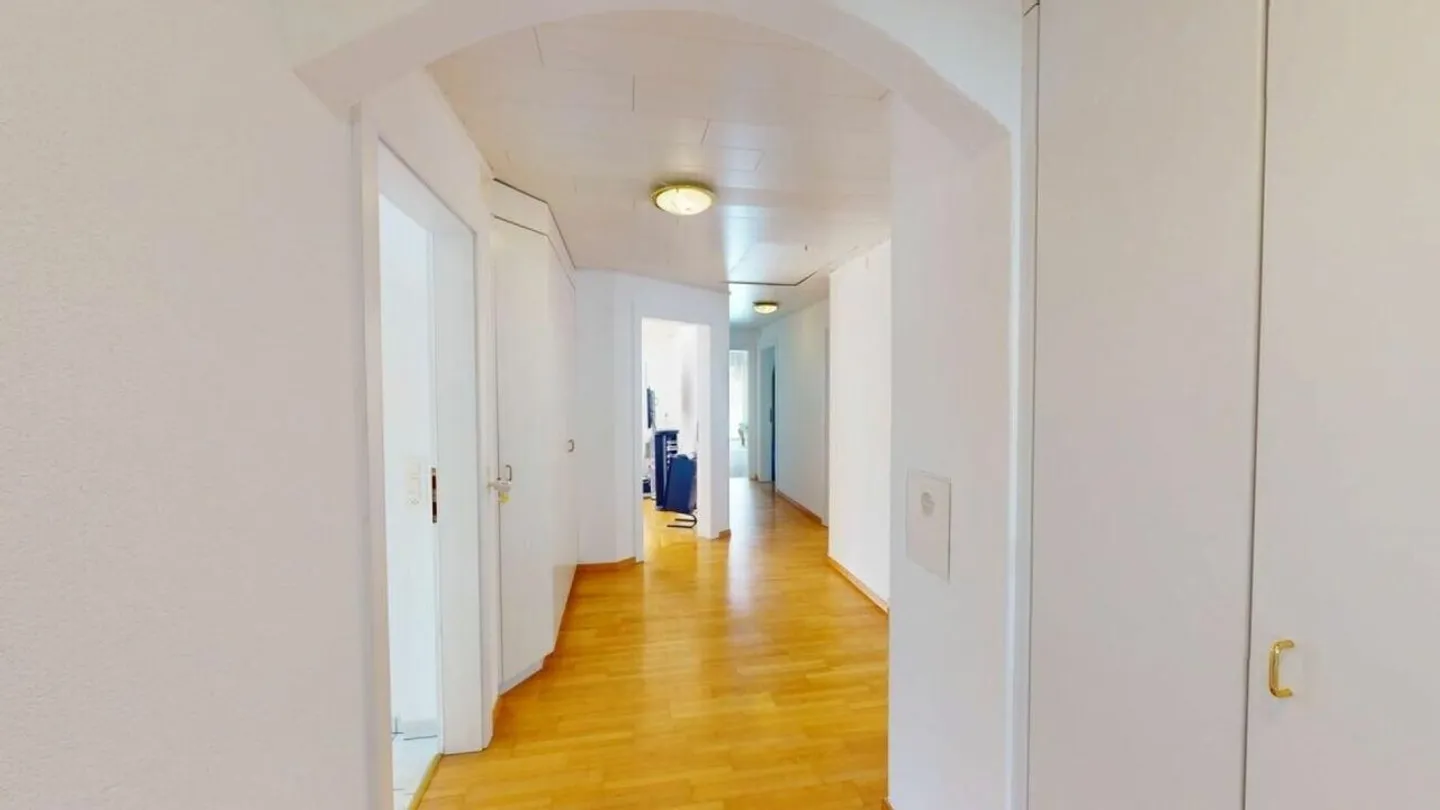 Appartamento 5.5 stanze - Foto 5 di 12