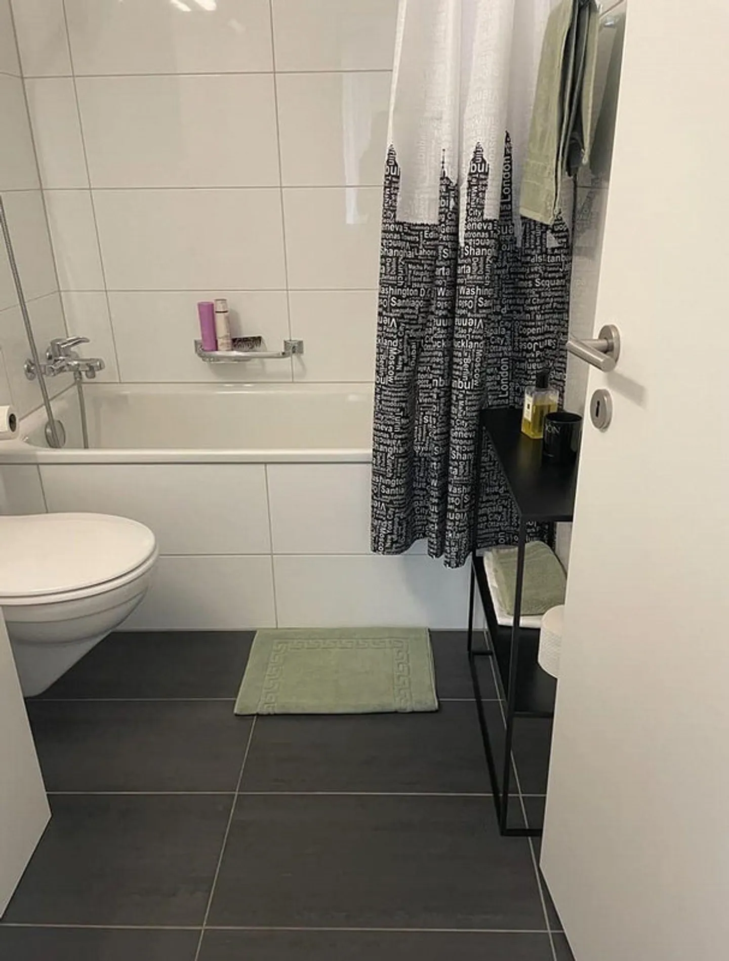 Gemütliche 2.5-Zimmer-Wohnung in Bassersdorf - Photo 2 of 7