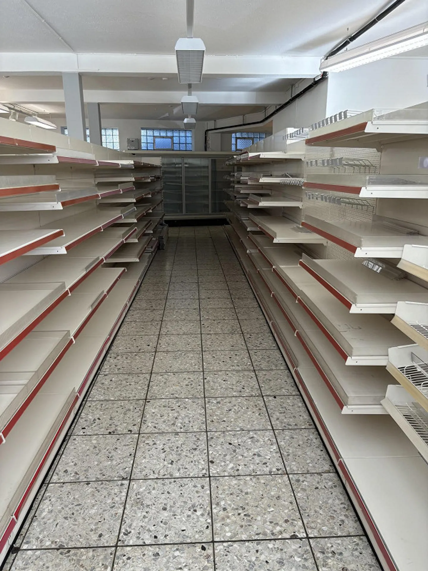 Retail Space for Sale - Photo 5 of 9