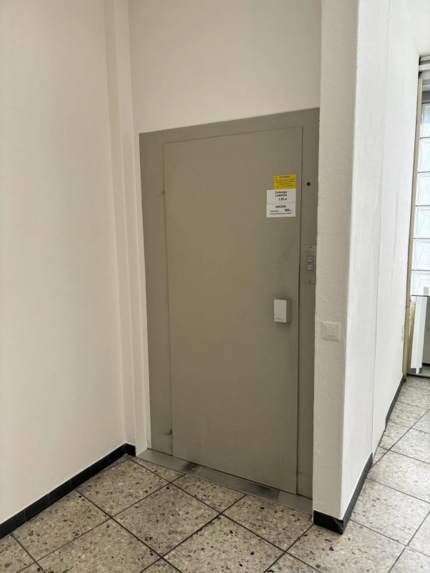 Retail Space for Sale - Photo 7 of 9