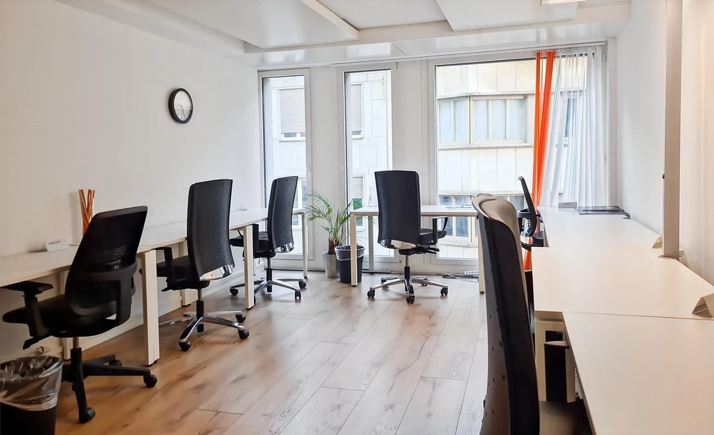 Private Office Space for 3 in Regus City Old Town - Photo 4 of 10