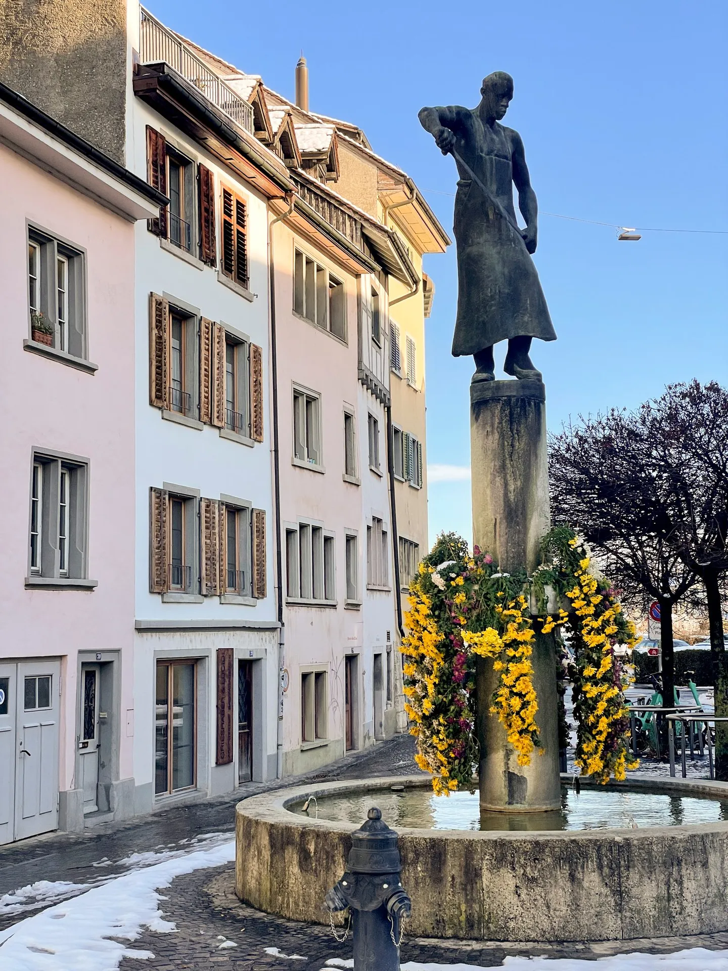 Studio-/Büro- oder Atelierräumlichkeiten in Altstadthaus nahe dem Rhein - Foto 1 von 4