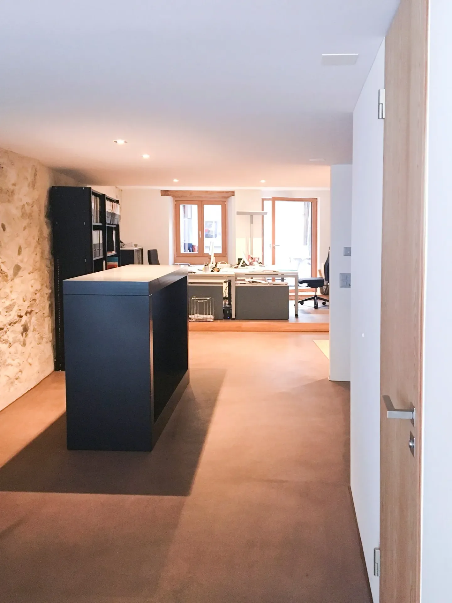 Studio-/Büro- oder Atelierräumlichkeiten in Altstadthaus nahe dem Rhein - Foto 2 von 4