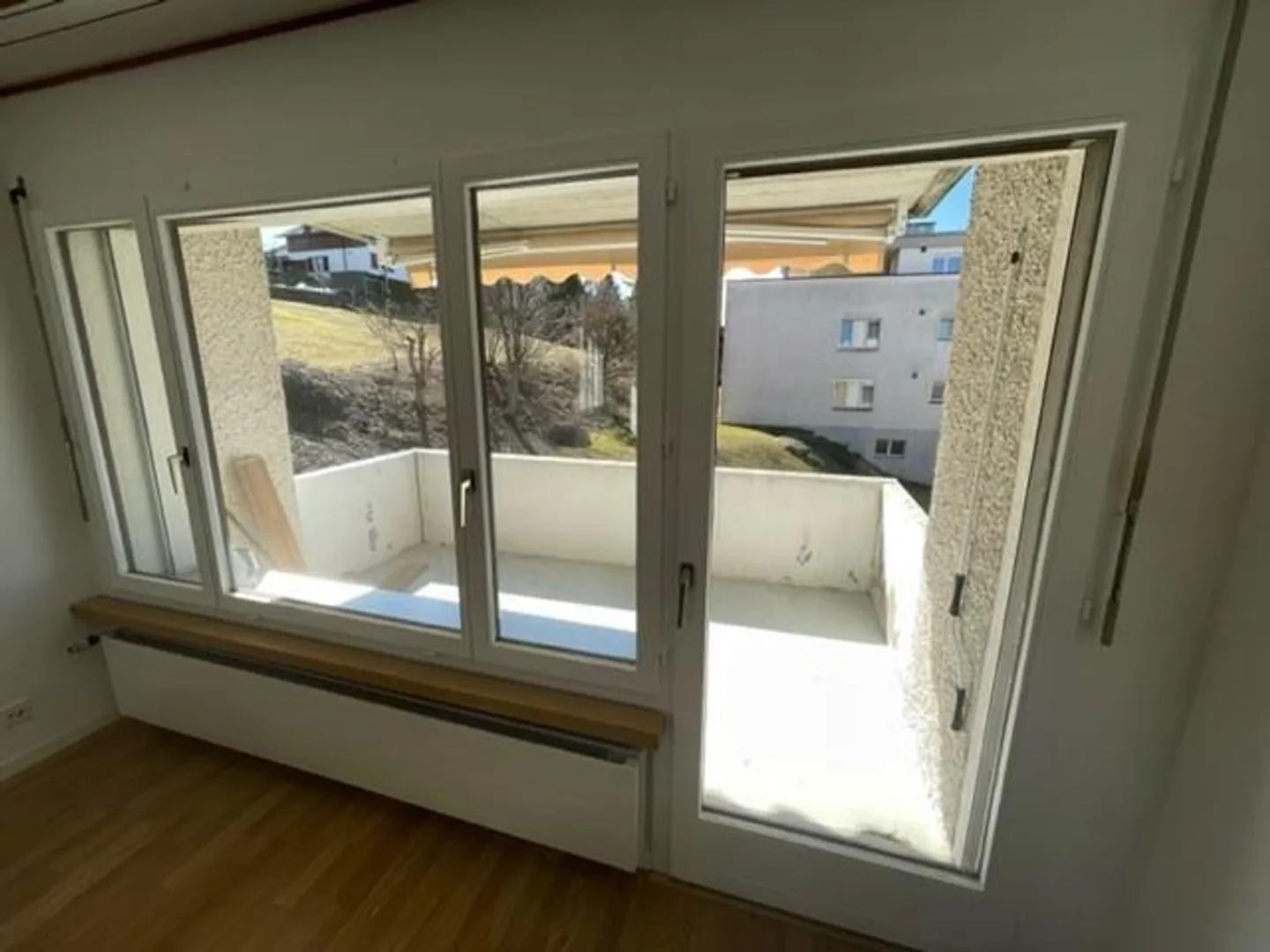 Appartement spacieux de 3,5 pièces à louer dans un endroit calme - Photo 3 sur 9