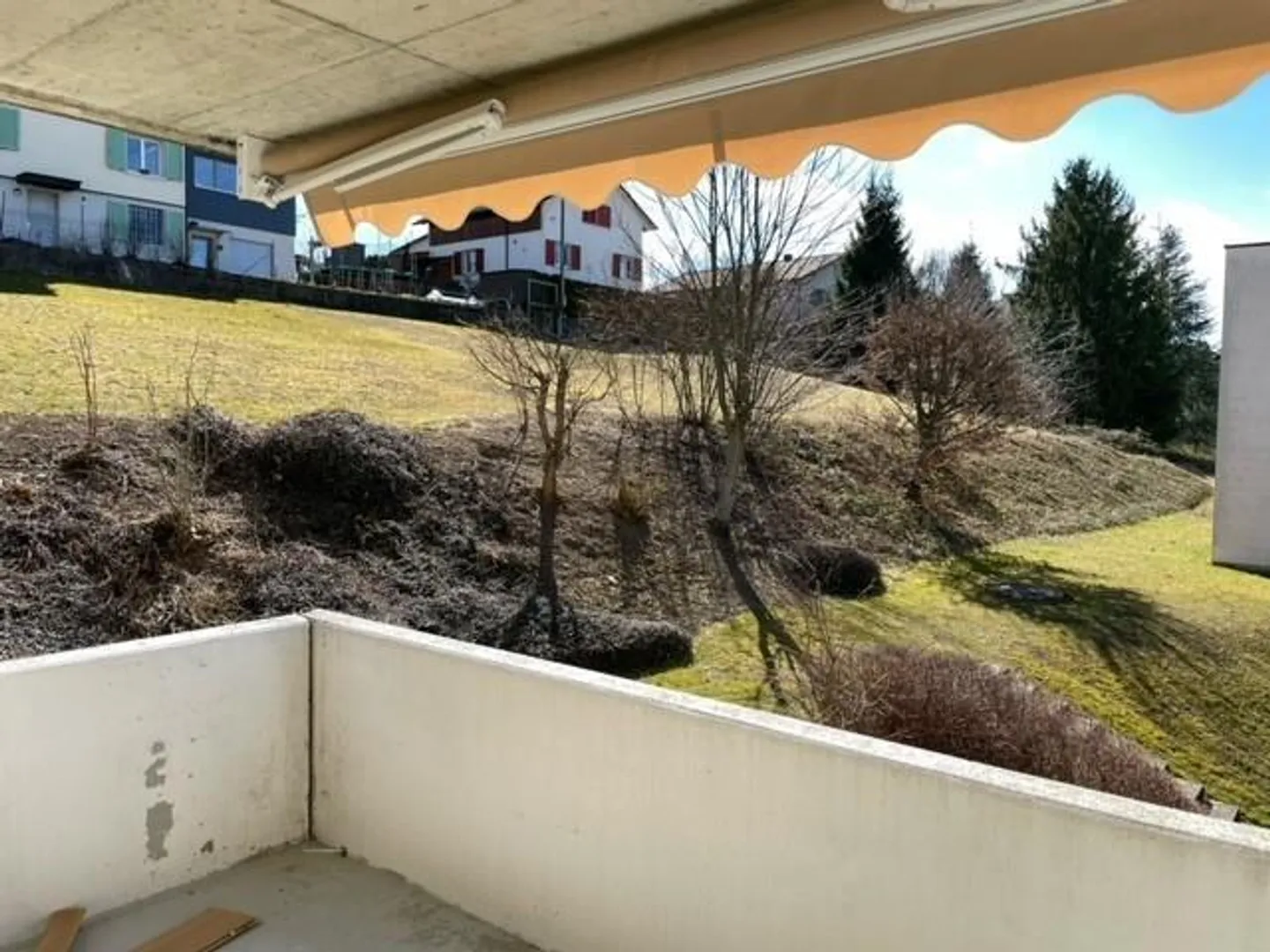 Appartement spacieux de 3,5 pièces à louer dans un endroit calme - Photo 4 sur 9