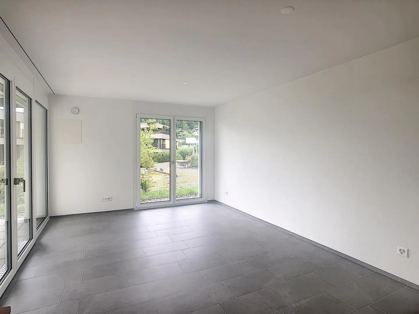 Helle 3.5-Zimmer-Wohnung mit Loggia - Photo 2 sur 7