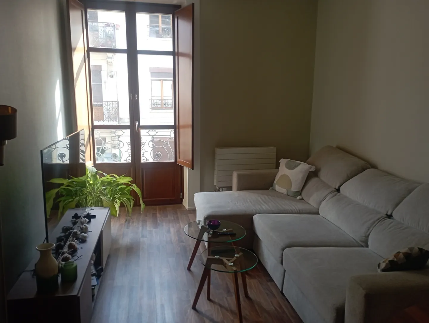 Charming 4-Room Apartment - Photo 1 of 12