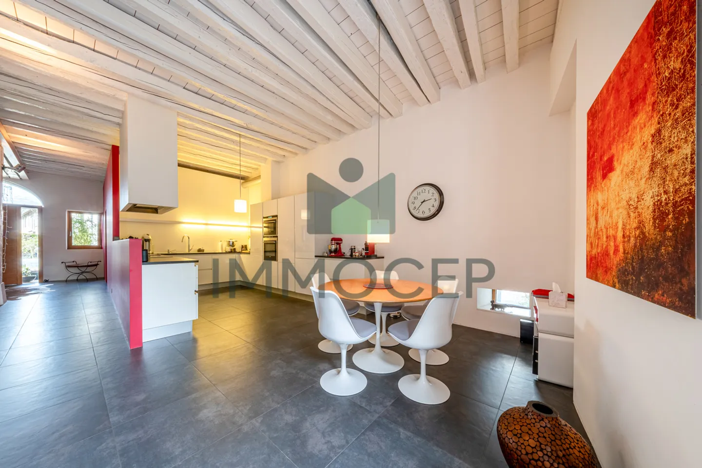 Rare: Beautiful Village House with approx. 225 m2 of living space in Russin - Photo 2 of 13